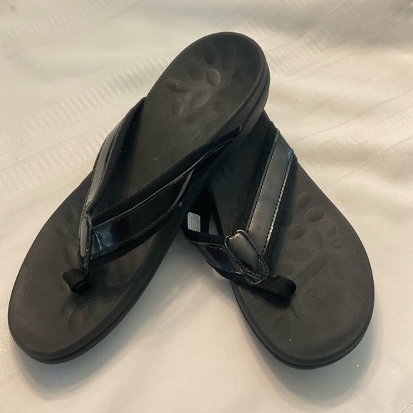 Megnya Flip Flops - Picture 6 of 6